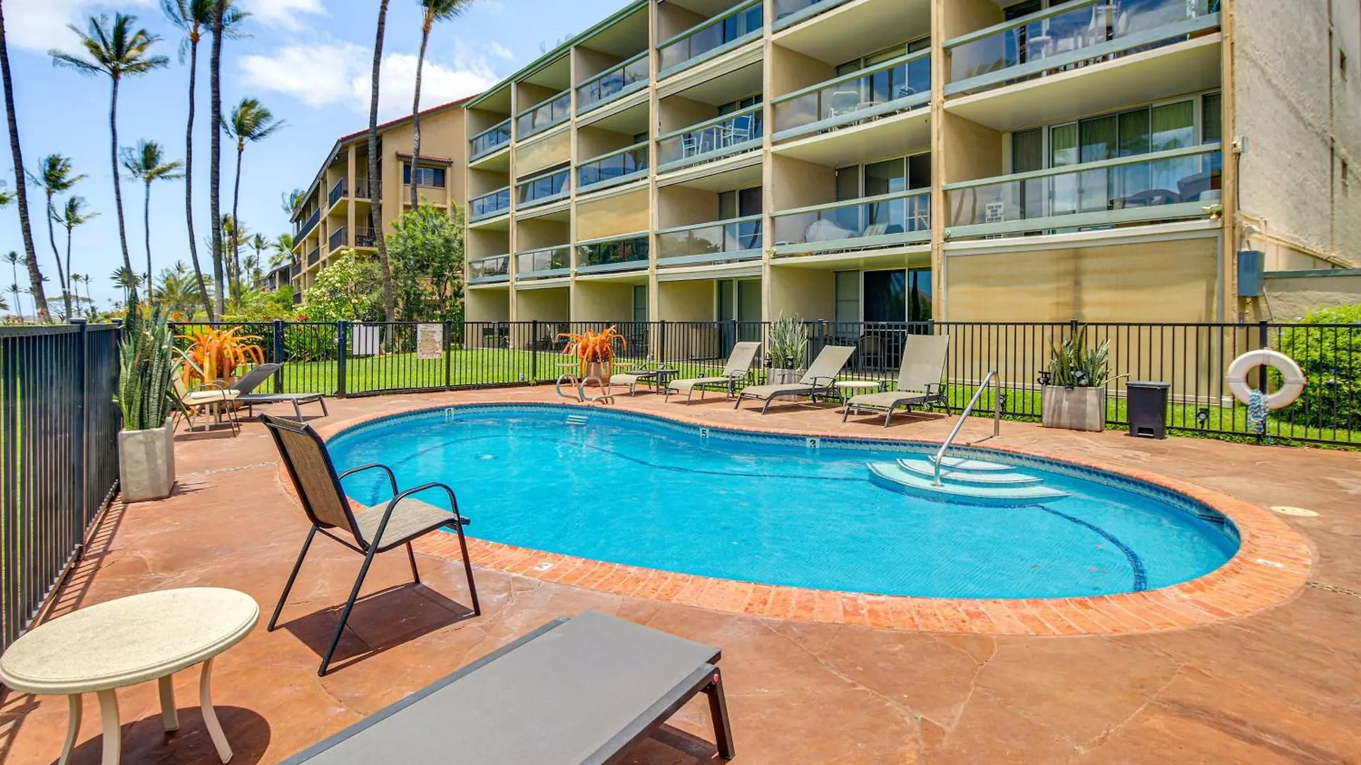 Gorgeous Oceanfront Condo With Spectacular Views! Kihei Apartmán